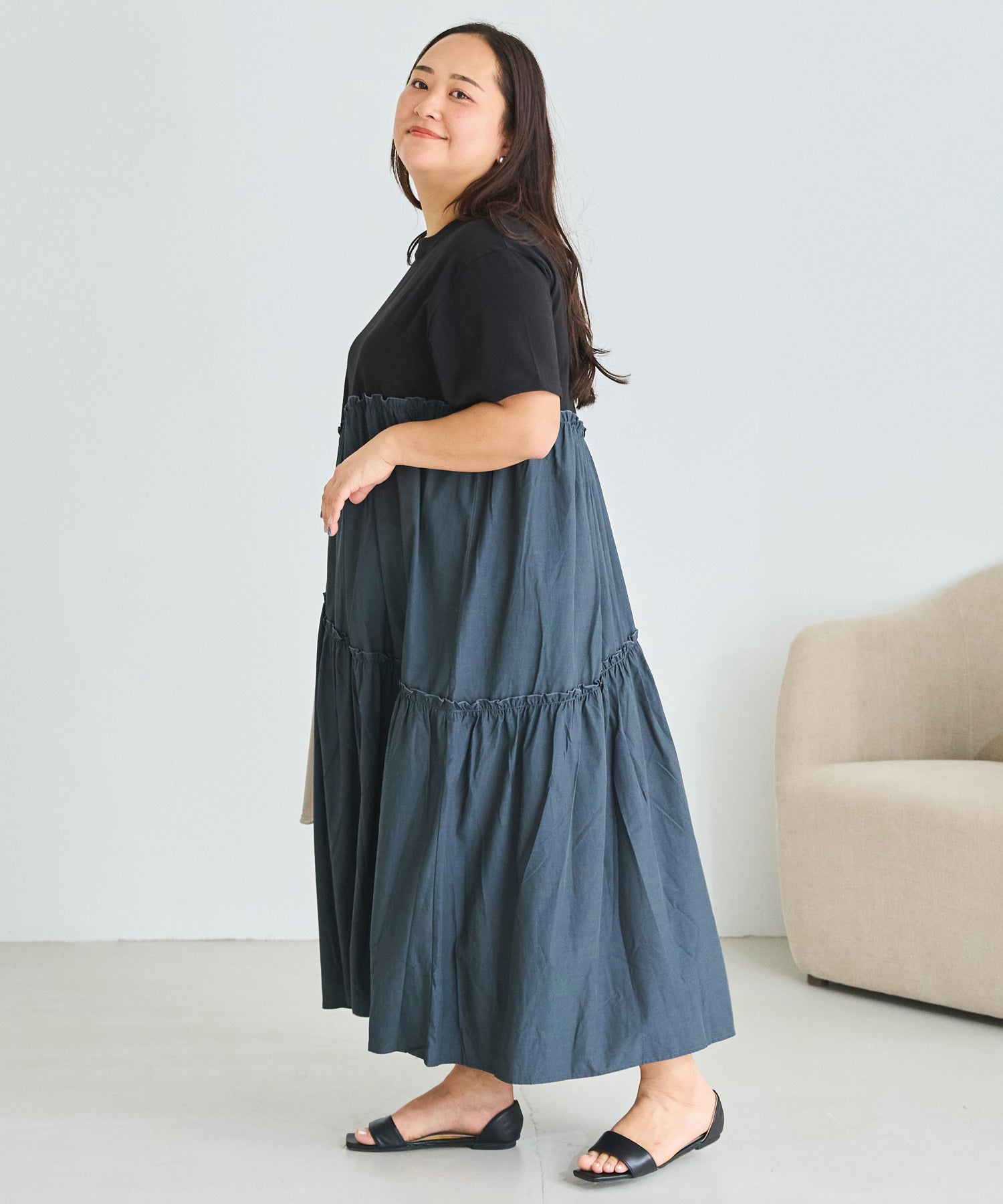 チャコールグレー　model:161cm 着用サイズ:3L