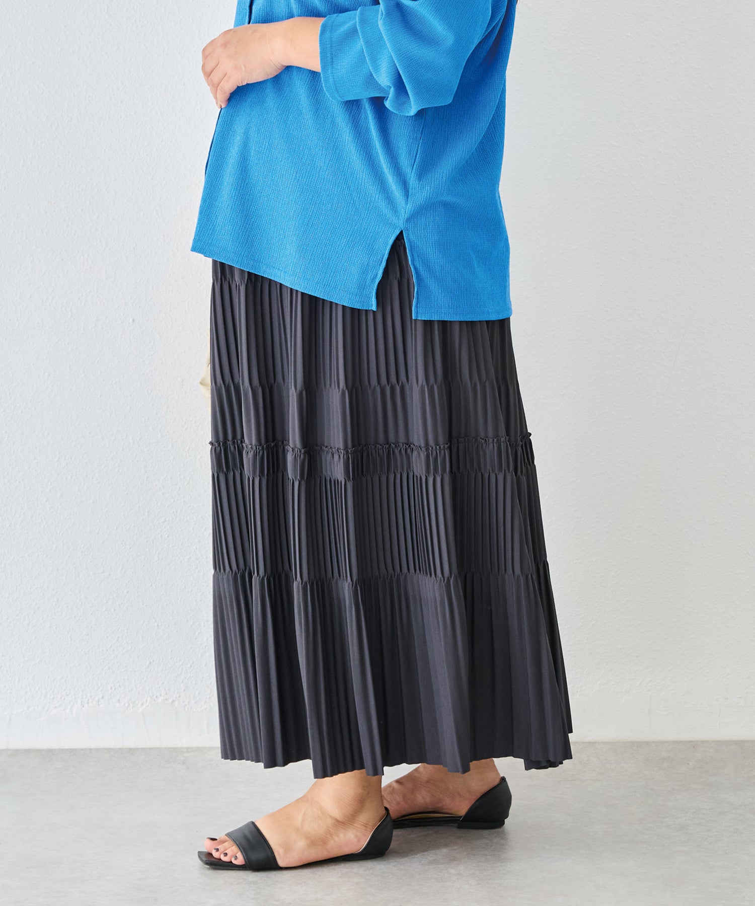 チャコールグレー　model:161cm 着用サイズ:3L