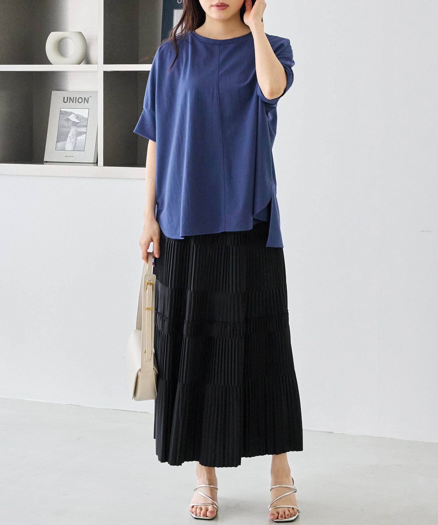 プリーツティアードロングスカート