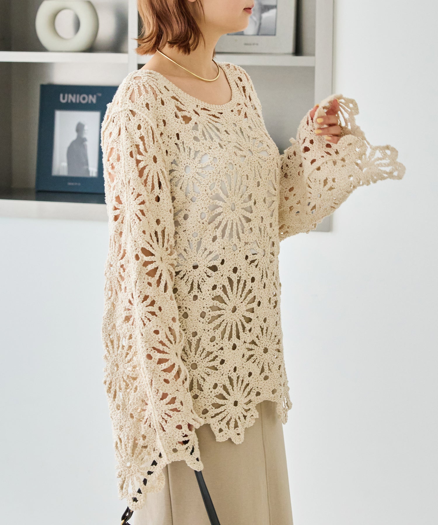 クロシェニットプルオーバー