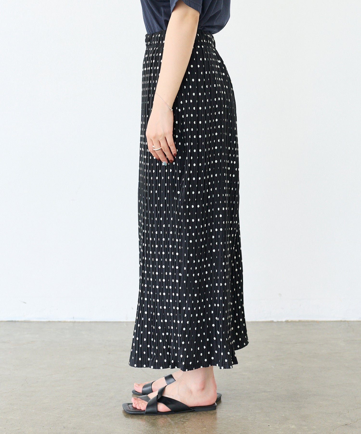 サイド　model:156cm 着用サイズ:M