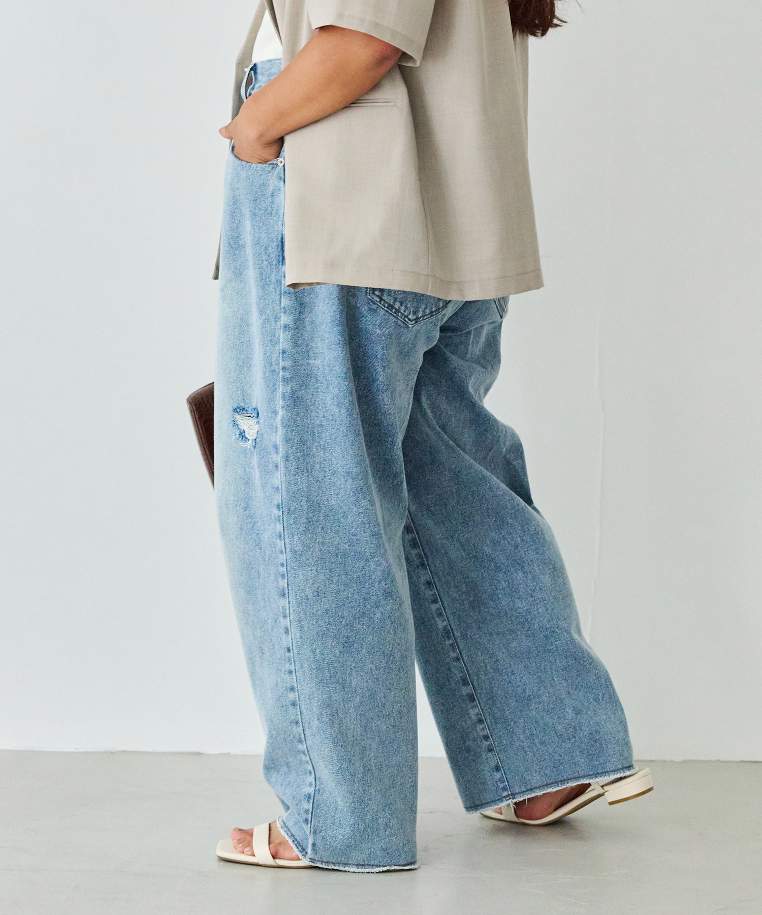 ブルー　model:161cm 着用サイズ:3L