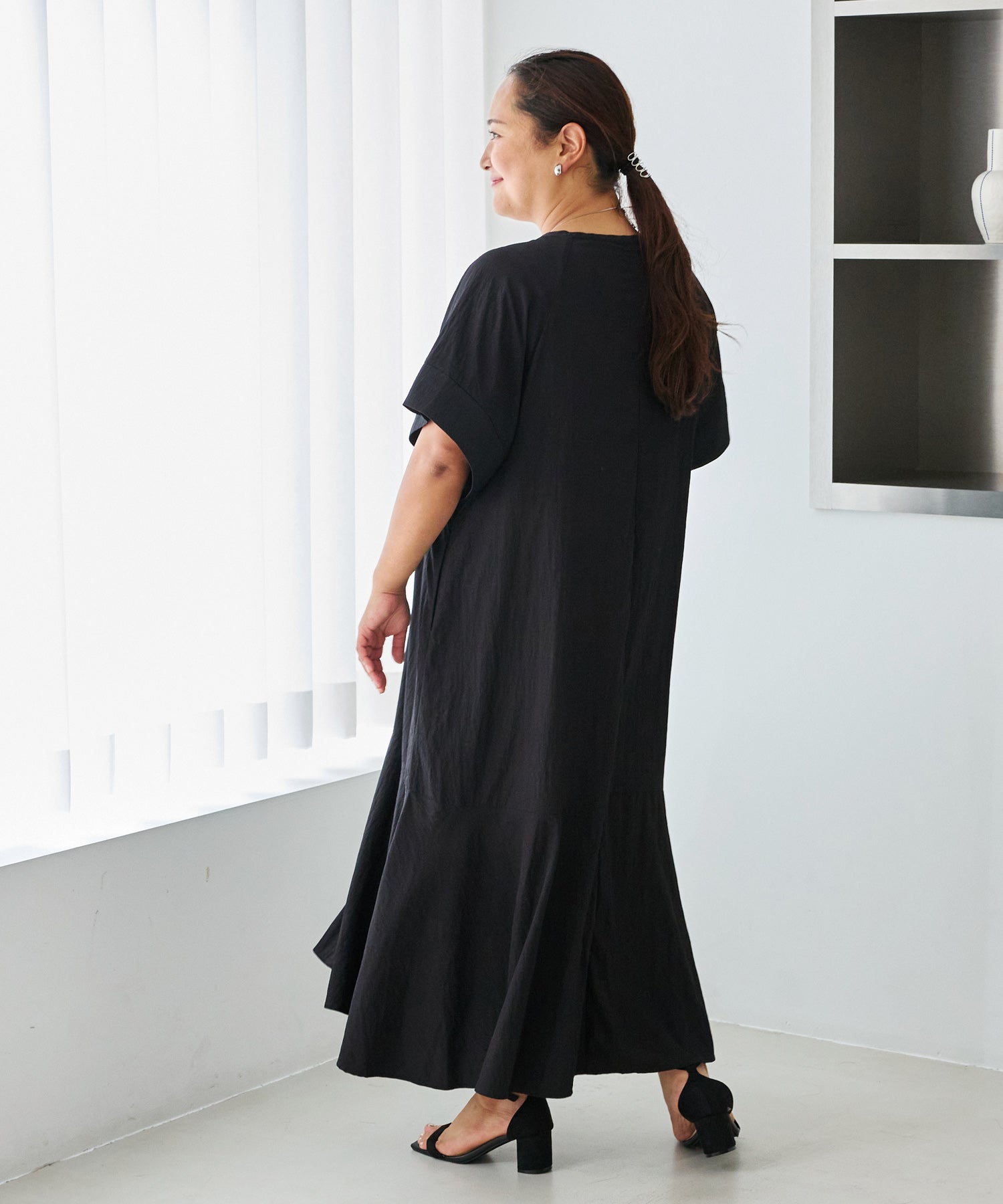 ブラック　model:161cm 着用サイズ:3L