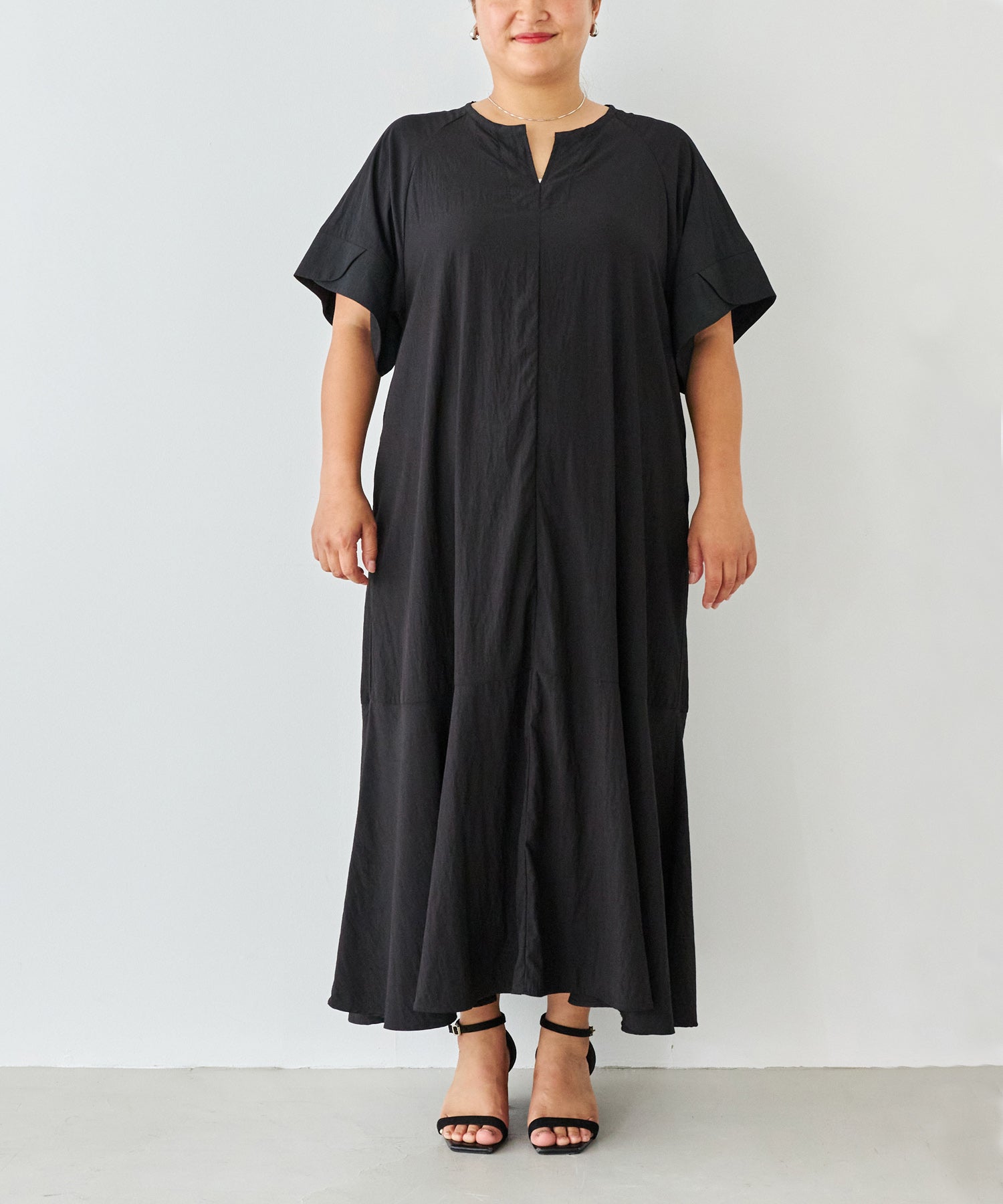 フロント　model:161cm 着用サイズ:3L