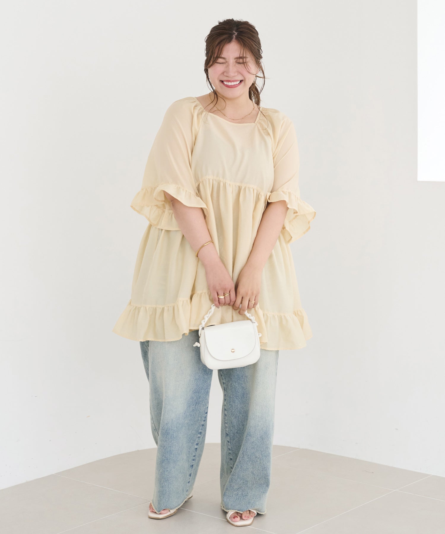 イエロー　model:162cm  着用サイズ:4L