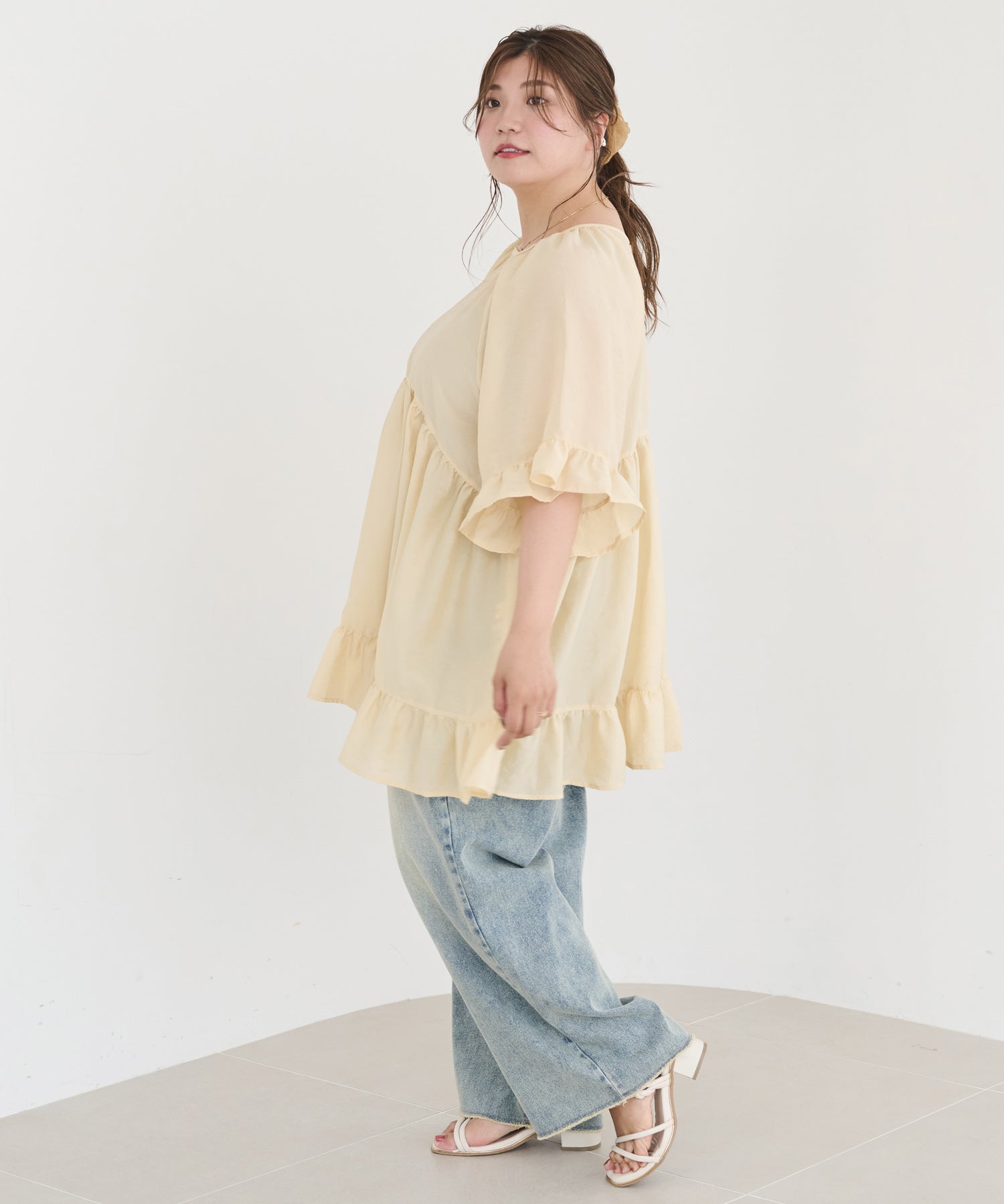 イエロー　model:162cm  着用サイズ:4L