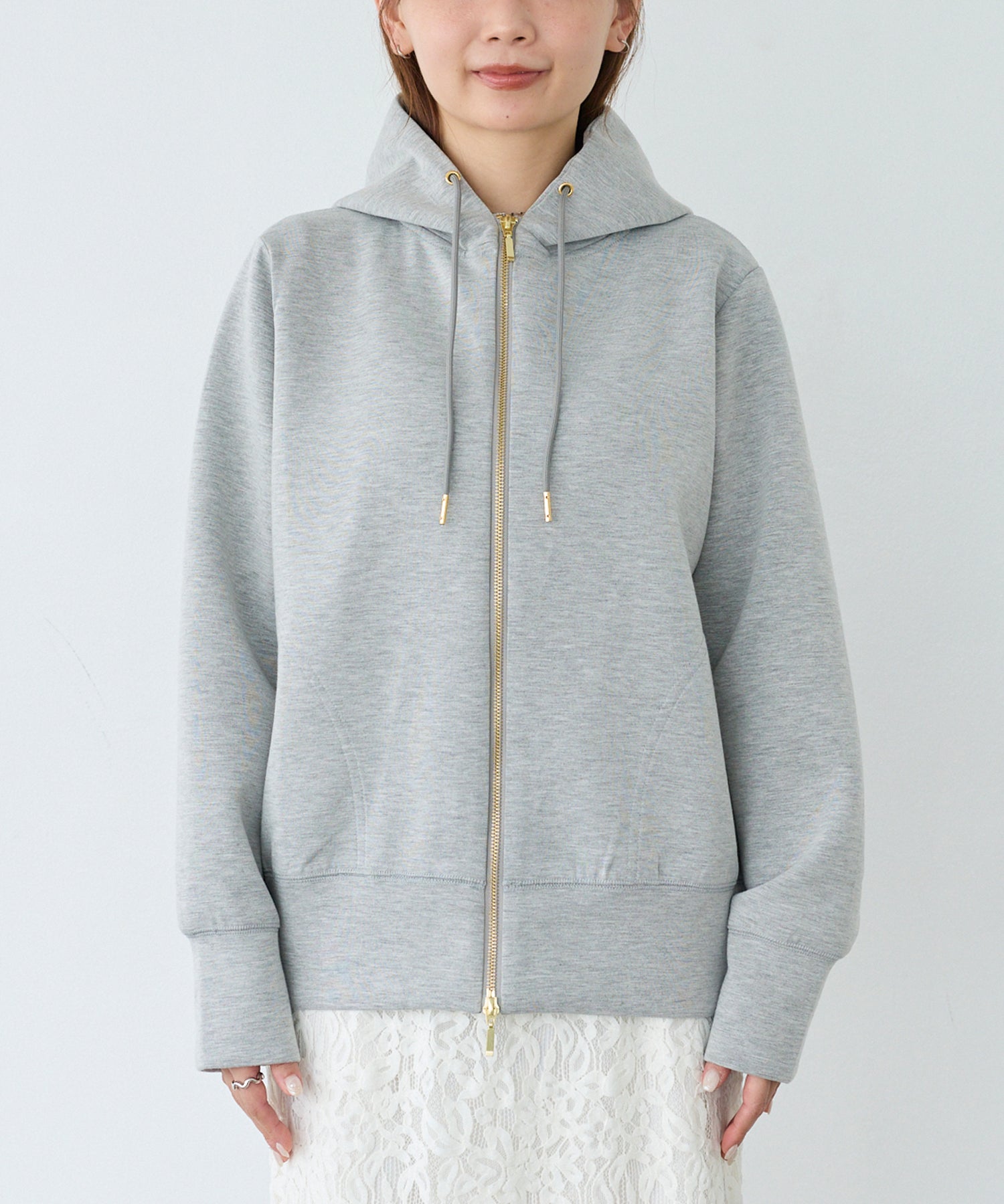 フロント　model:156cm 着用サイズ:M