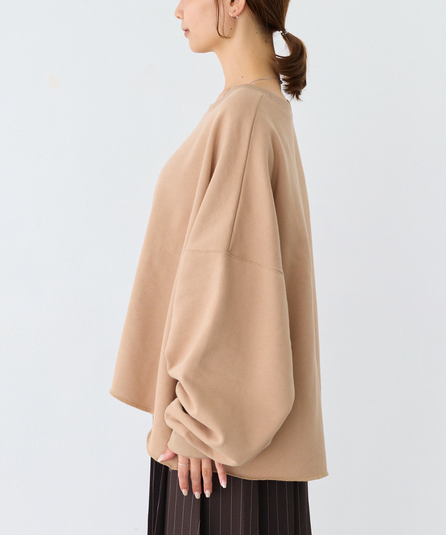 サイド　model:156cm 着用サイズ:F