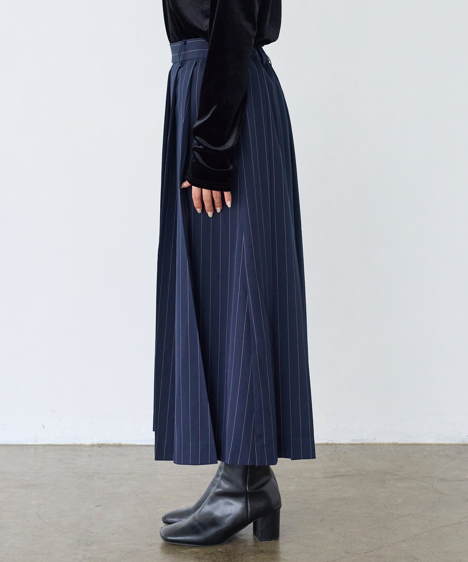 サイド　model:156cm 着用サイズ:M