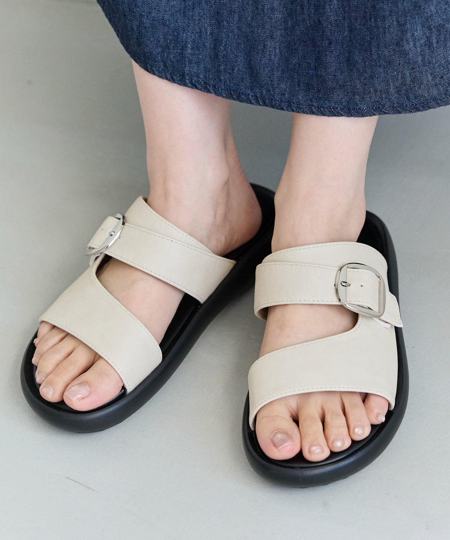 アイボリー着用