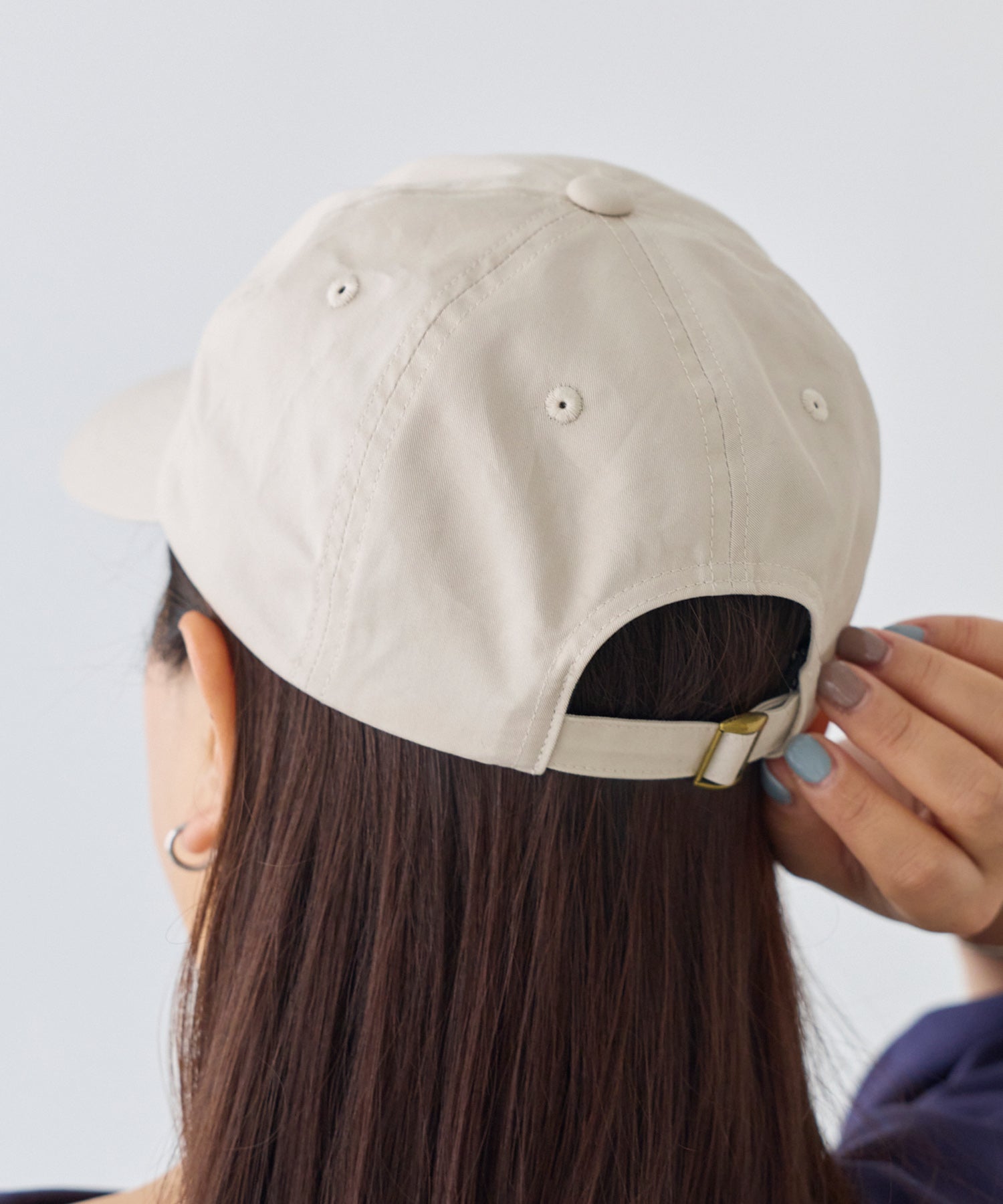 メッセージロゴ刺繍キャップ（深め・つば広）