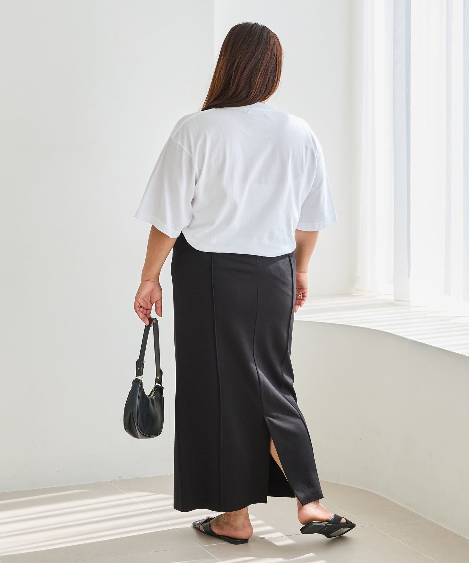 ホワイト　model:161cm 着用サイズ:4L