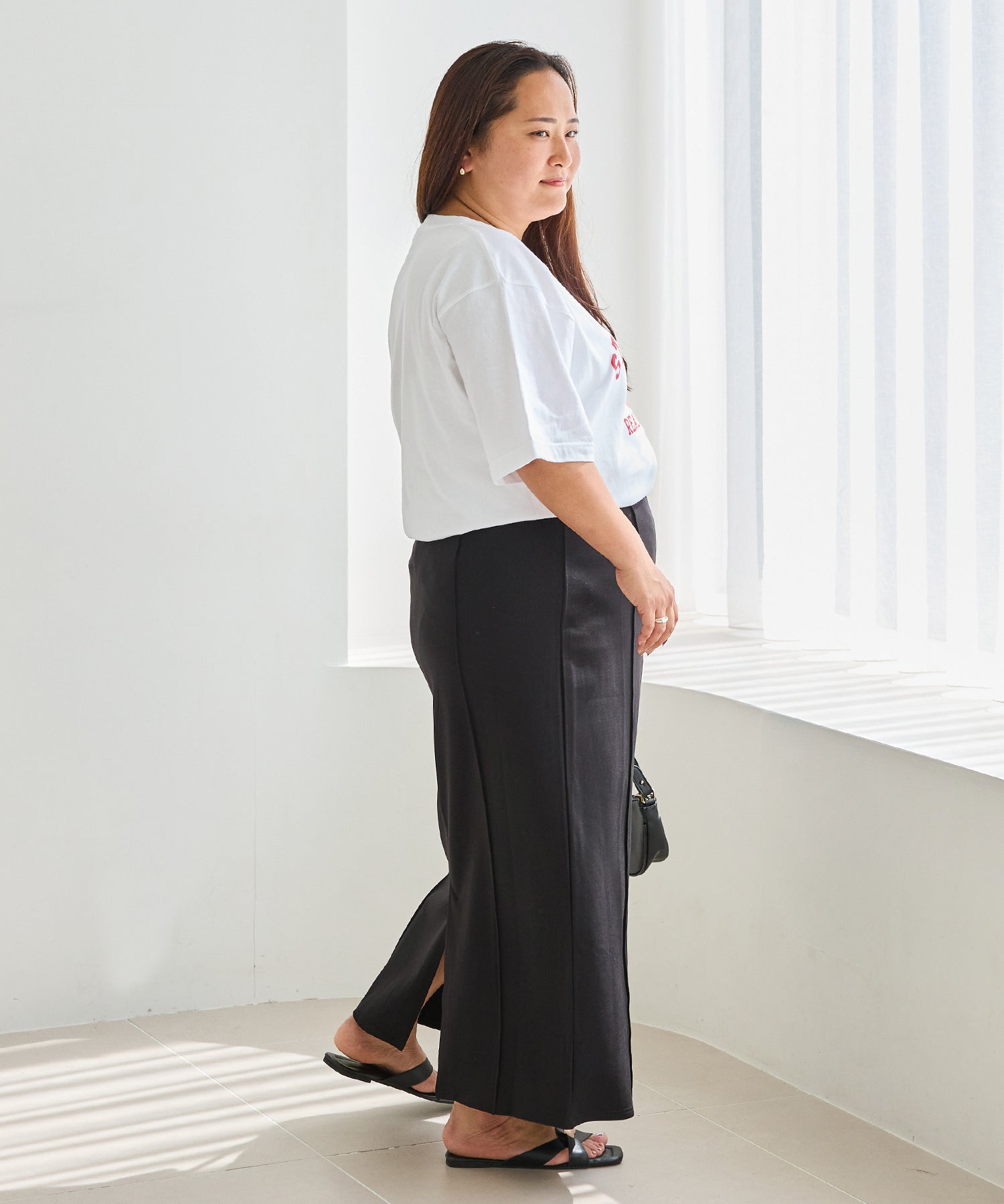 ホワイト　model:161cm 着用サイズ:4L