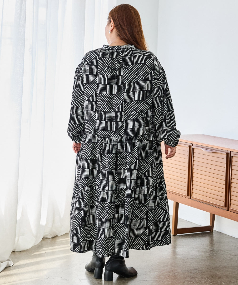 ブラック　model:161cm 着用サイズ:3L